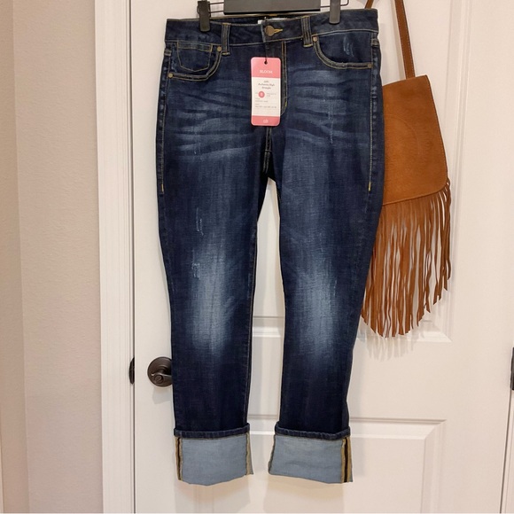 CAbi 3561 Authentic High Straight Jeans Size 8, NWT - Picture 4 of 5